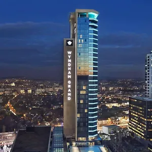 ويندهام جراند إسطنبول ليفينت فندق اسطنبول